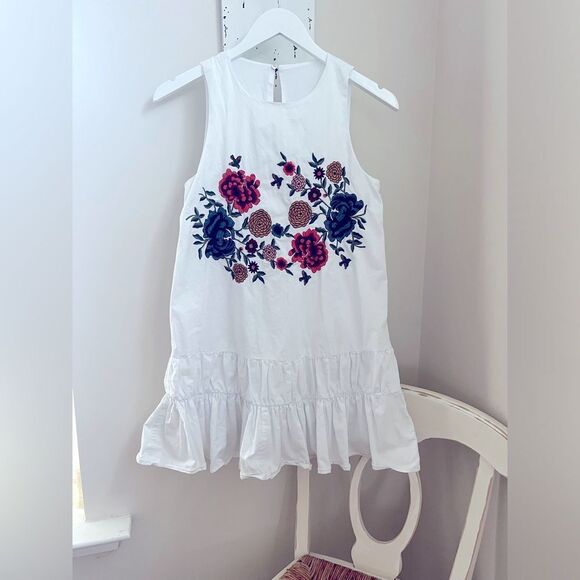 Floral Embroidered White Dress 2025 Size Small - Picture 3 of 6